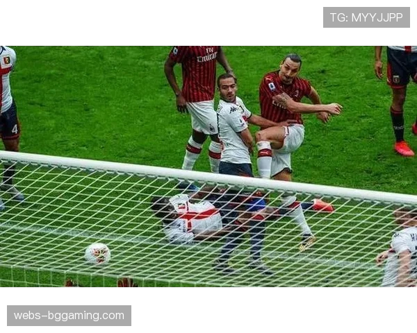 热那亚主场一名球迷因袭击客队大巴被捕，俱乐部或面临空场处罚